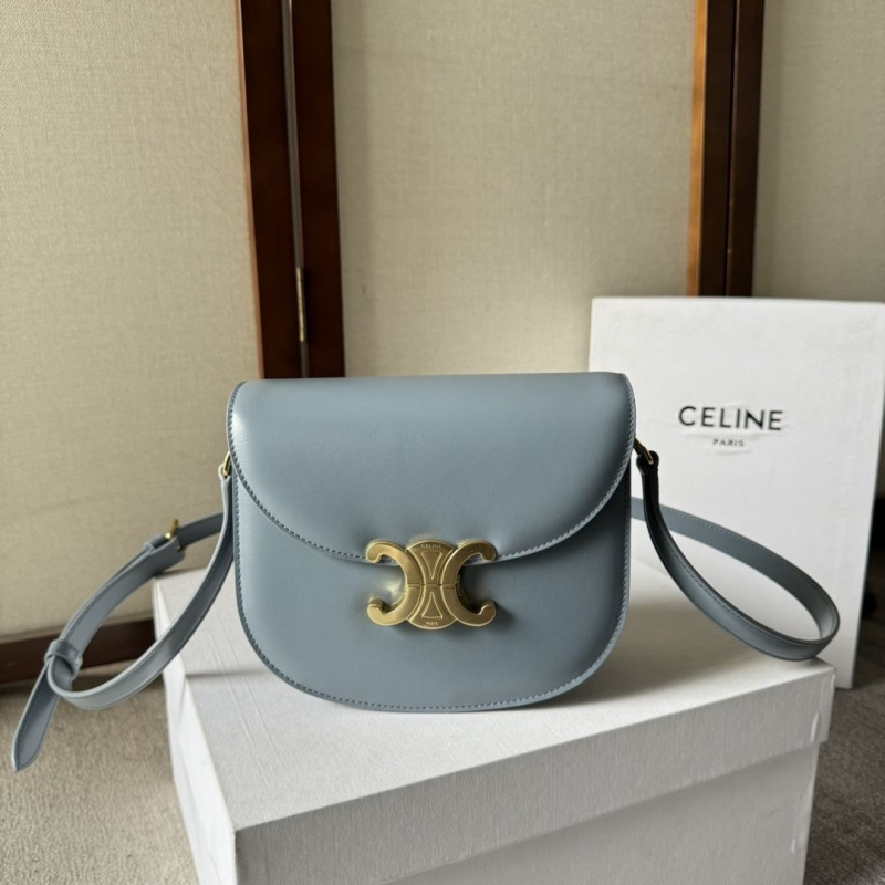 Ce1i*e triomphe bags